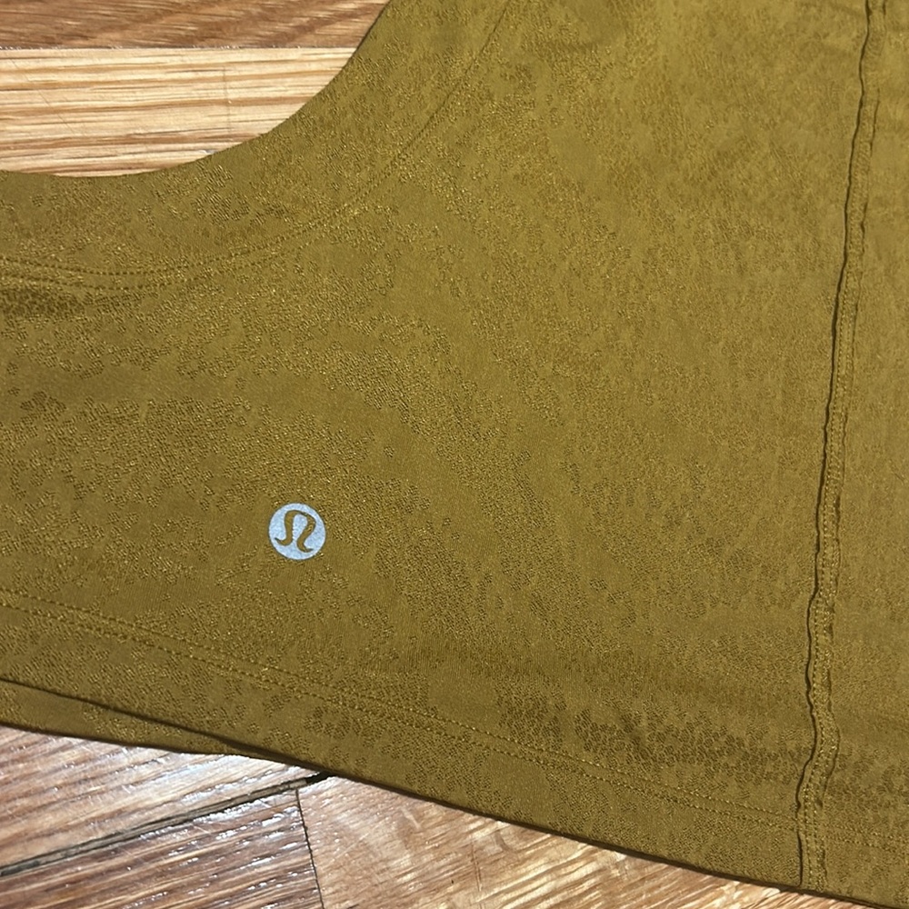 LULULEMON cropped tank - Picture 2 of 3